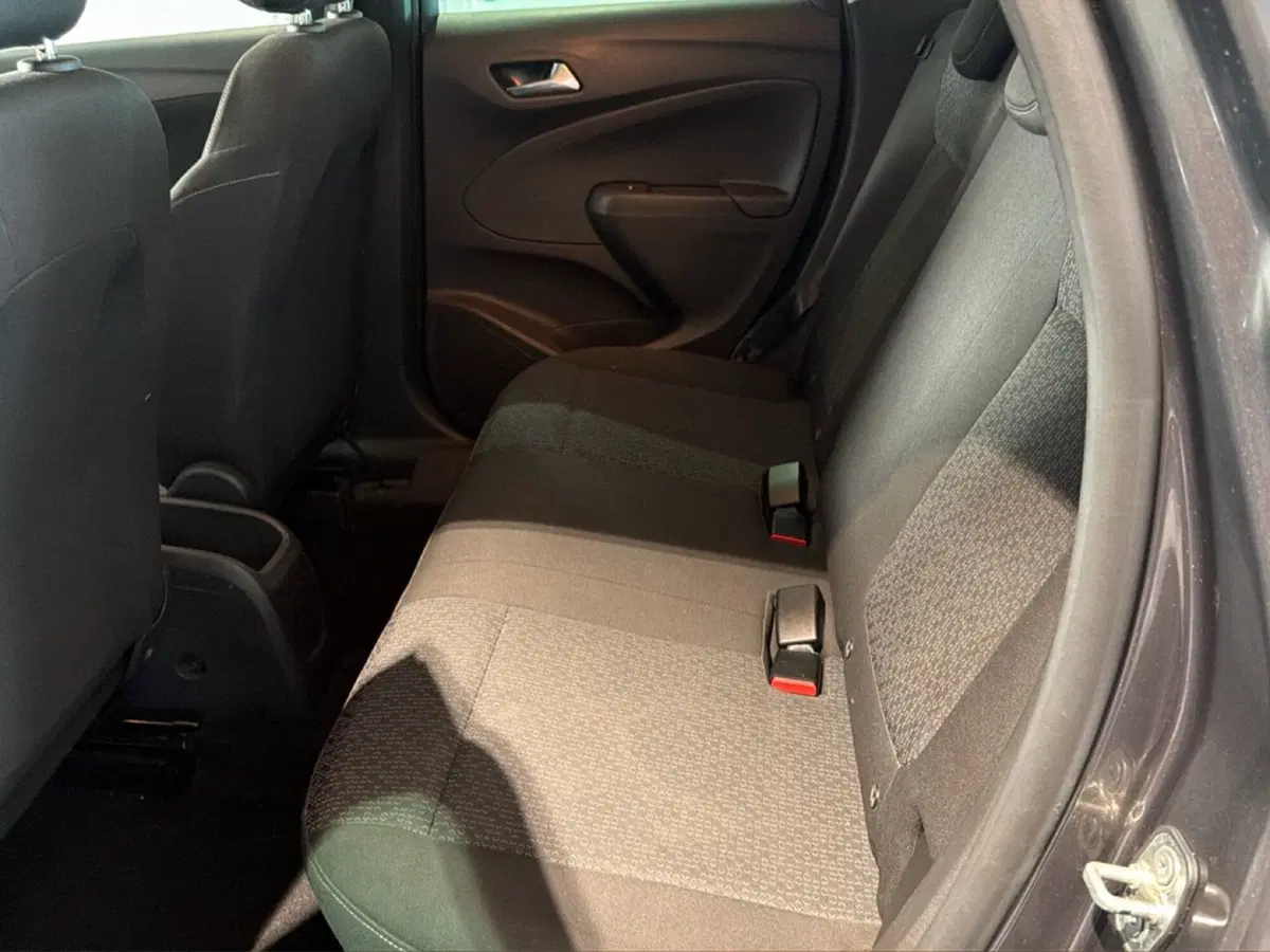 Opel Crossland usata a Taranto (9)