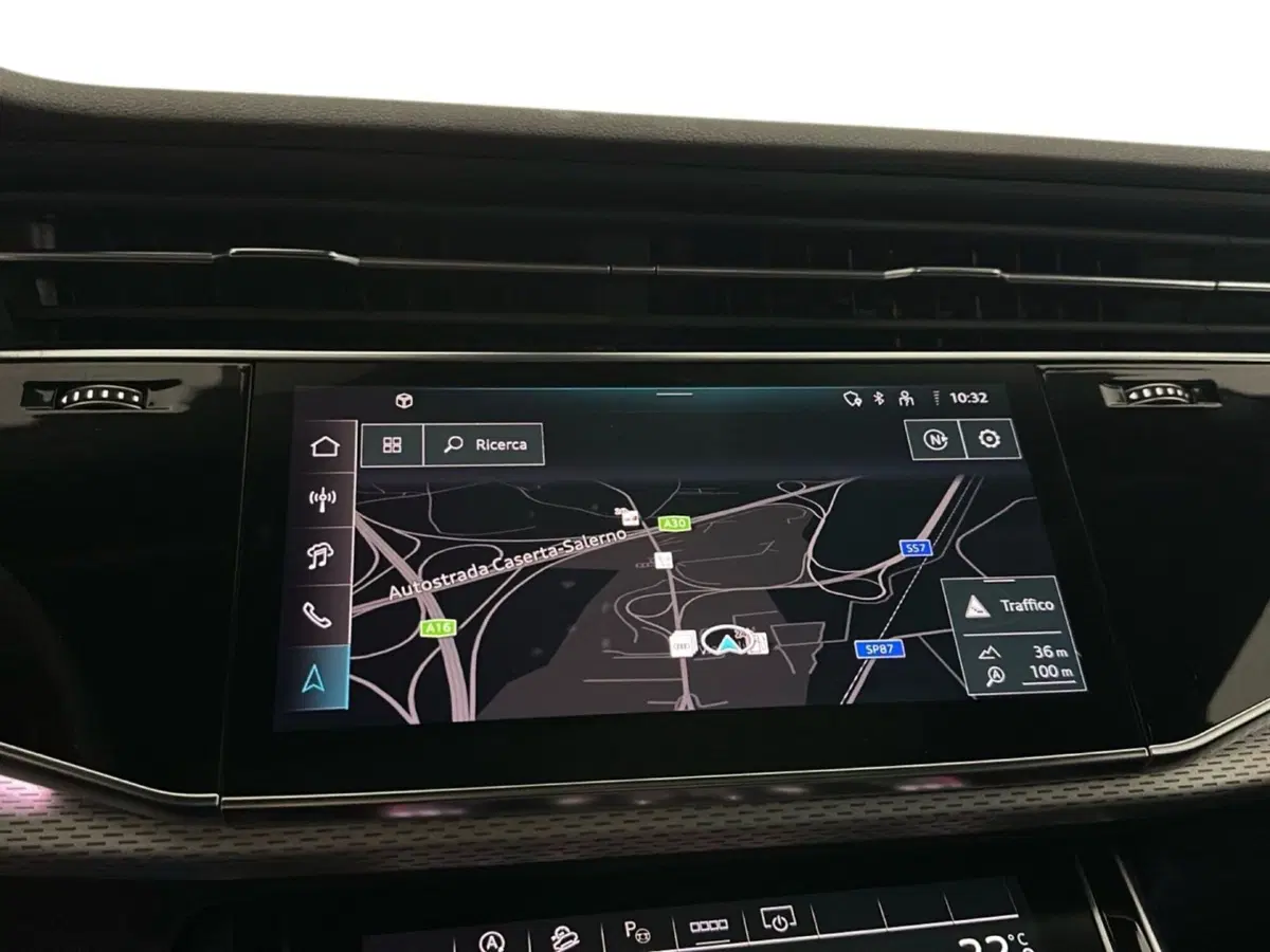 Audi Q8 usata a Napoli (15)