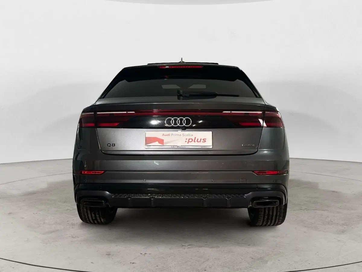 Audi Q8 usata a Napoli (6)