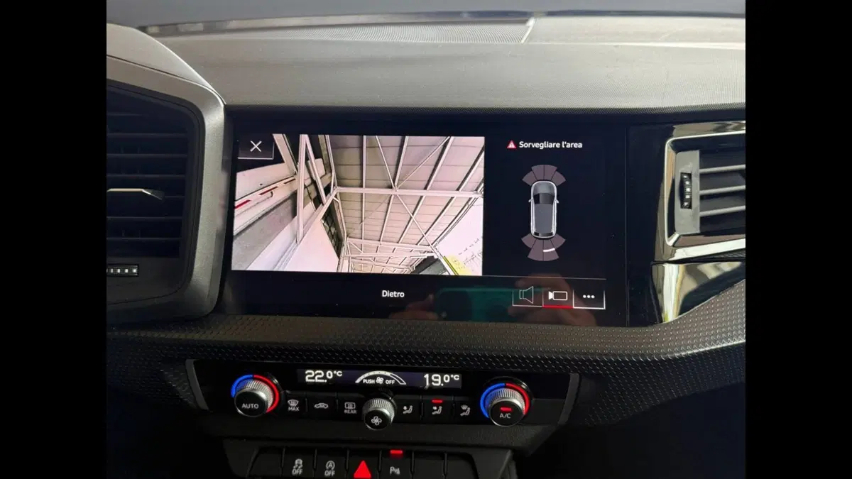 Audi A1 allstreet usata a Palermo (9)