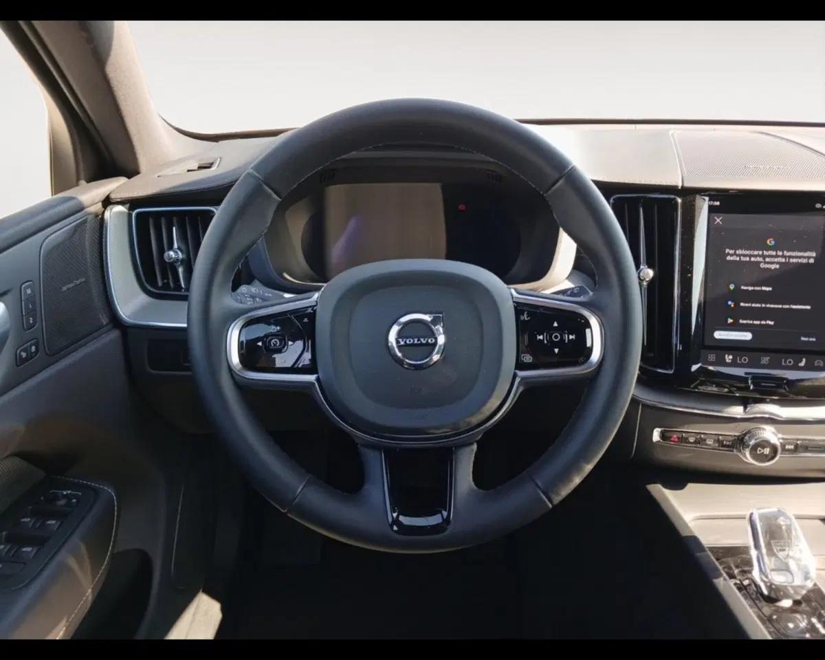 Volvo XC60 usata a Ravenna (12)
