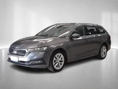 Skoda Octavia Station Wagon 1.0 e-TEC DSG Wagon Style del 2023 usata a Ravenna