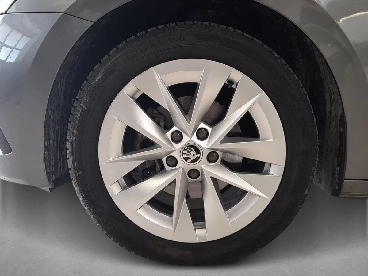 Skoda Octavia Station Wagon usata a Ravenna (9)