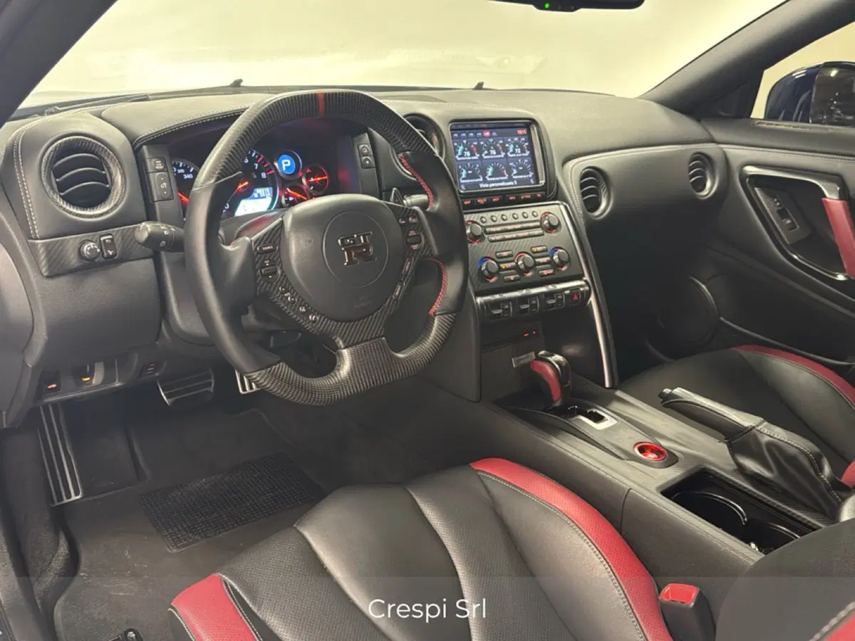 Nissan GT-R usata a Varese (11)