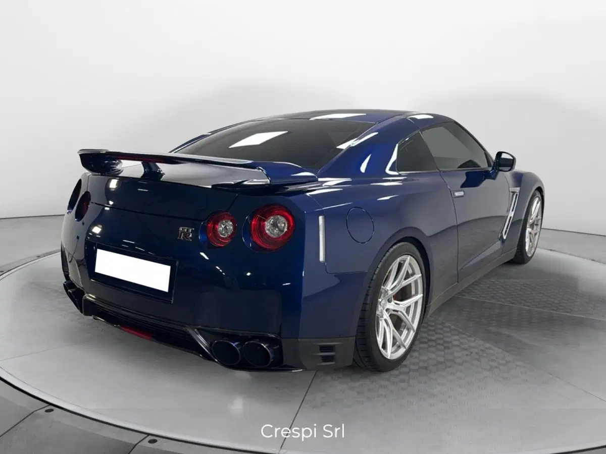 Nissan GT-R usata a Varese (6)