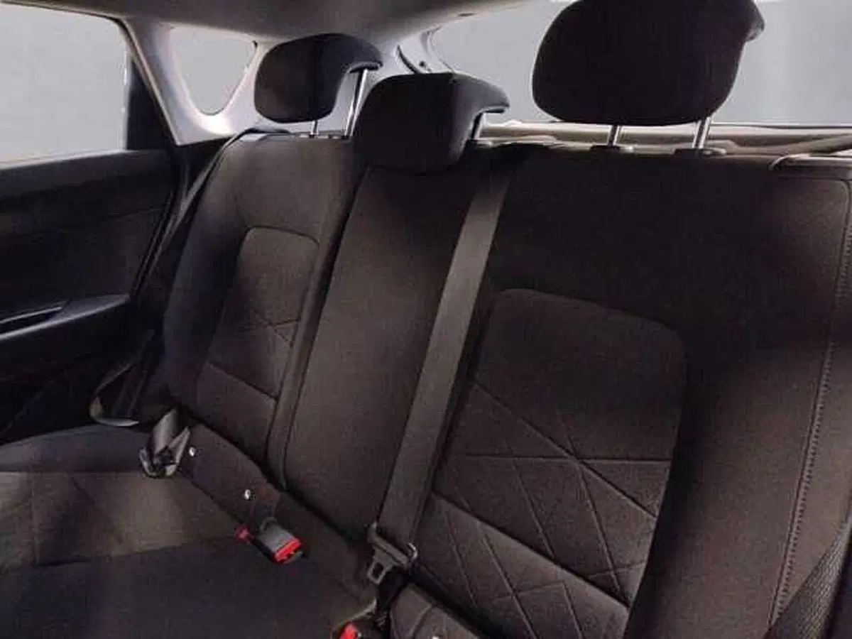 Hyundai Bayon usata a Milano (13)