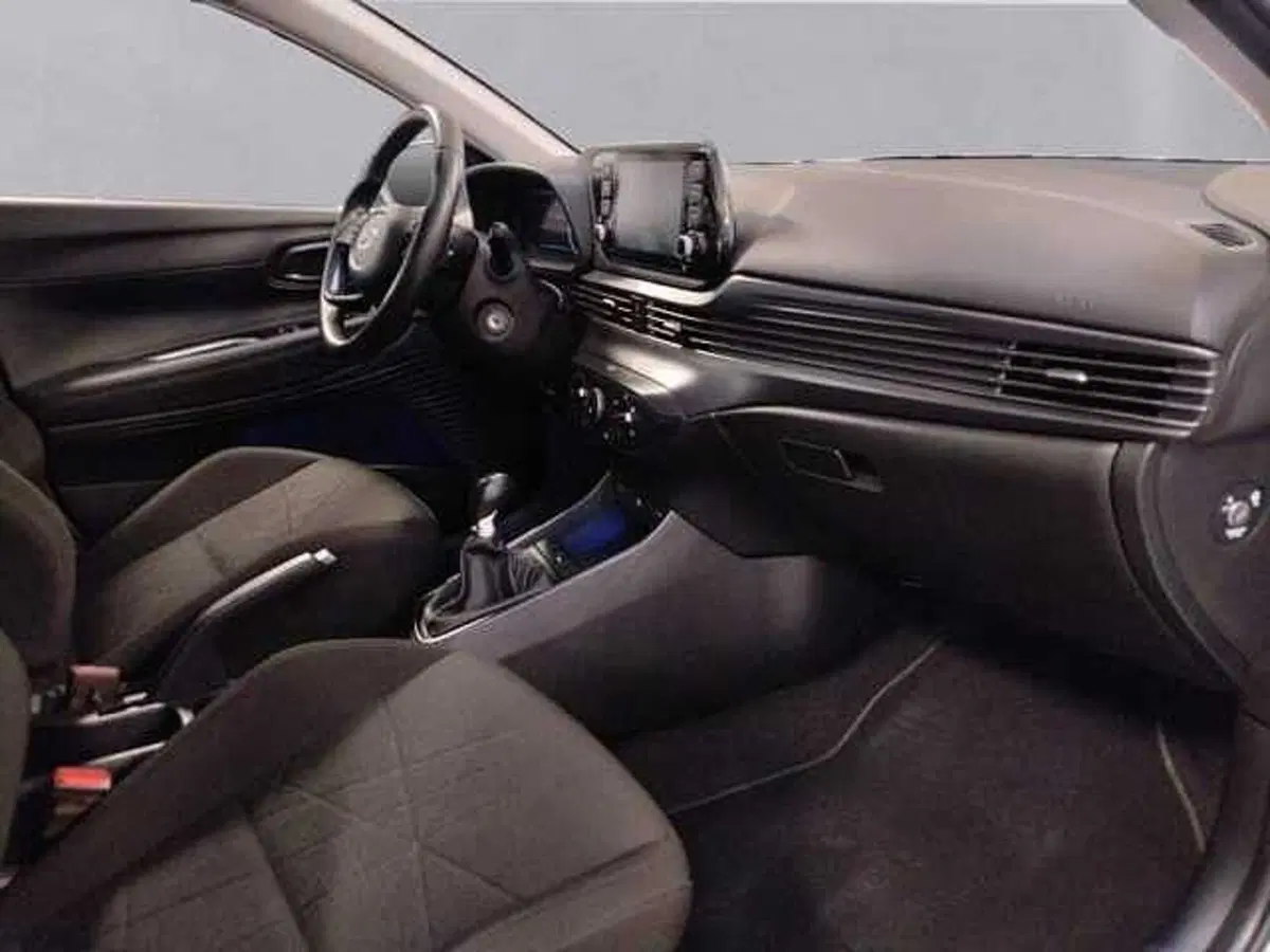 Hyundai Bayon usata a Milano (14)