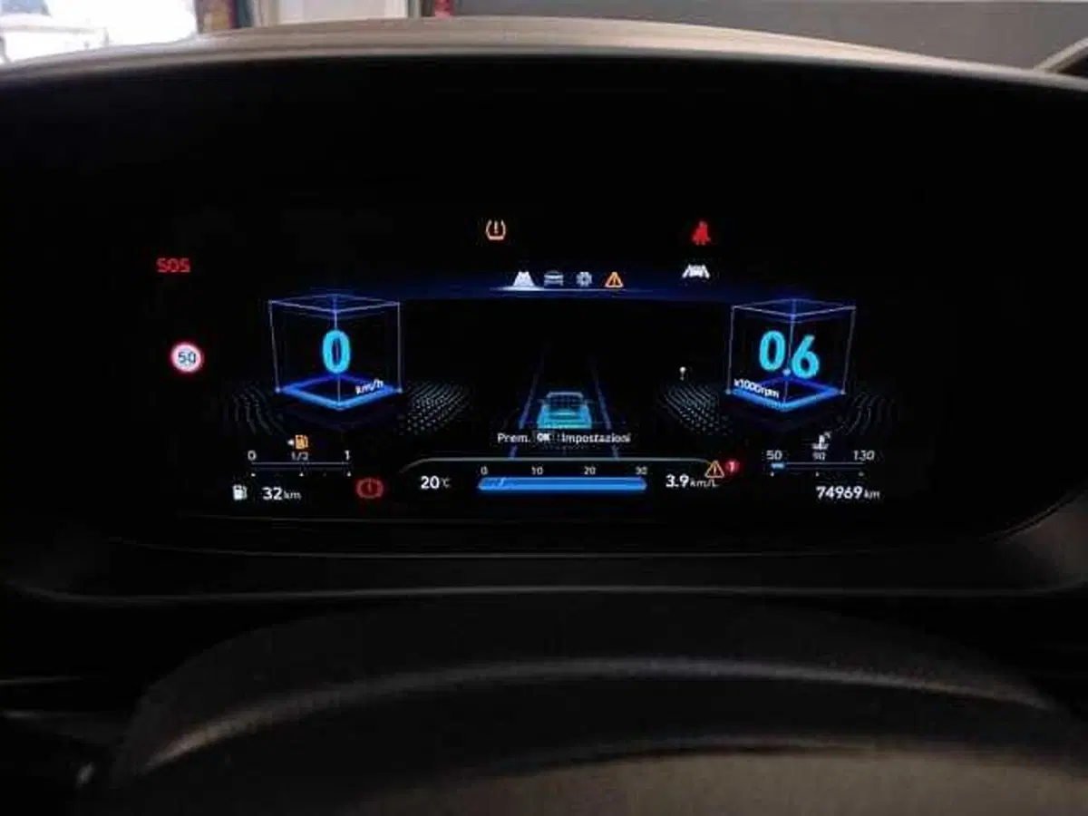 Hyundai Bayon usata a Milano (16)