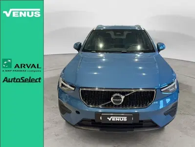 Volvo XC40 2.0 b3 Core auto nuova a Monza