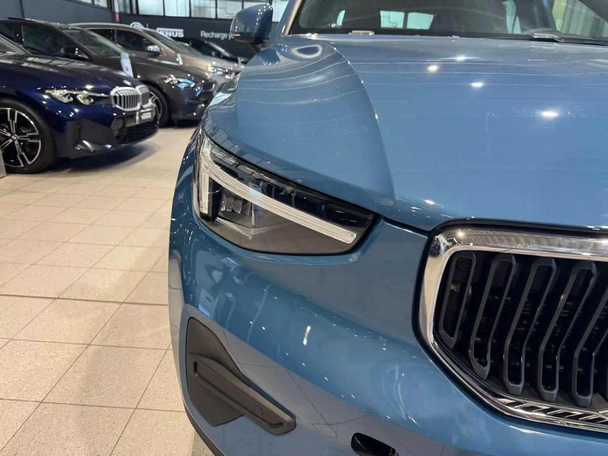 Volvo XC40 nuova a Monza e Brianza (18)