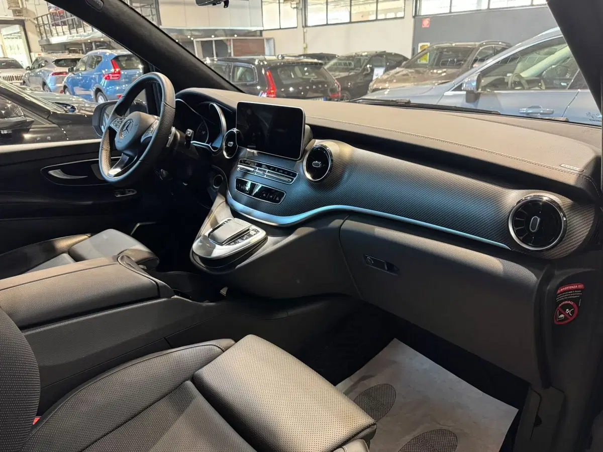 Mercedes-Benz Classe V nuova a Monza e Brianza (11)