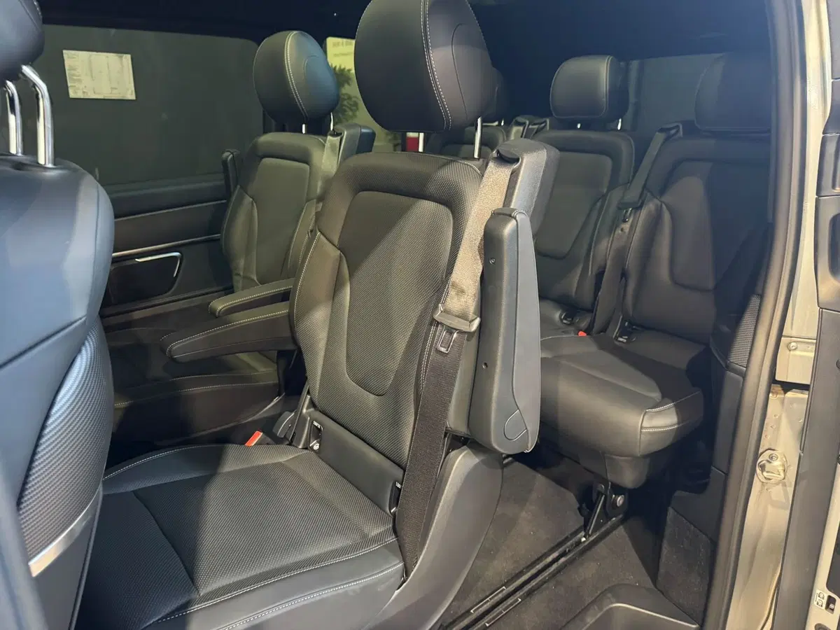 Mercedes-Benz Classe V nuova a Monza e Brianza (13)