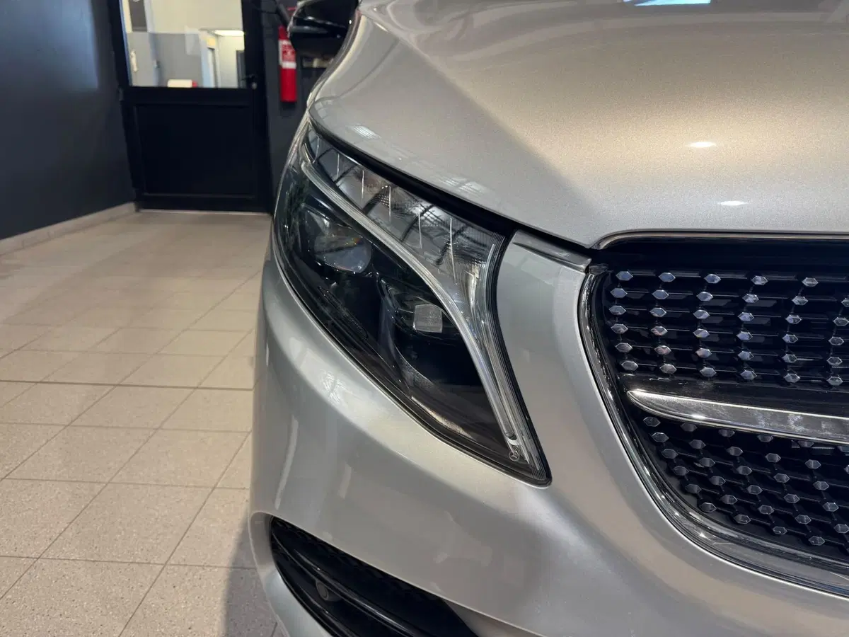 Mercedes-Benz Classe V nuova a Monza e Brianza (16)