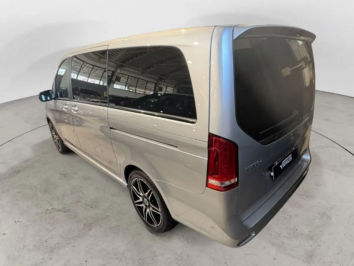 Mercedes-Benz Classe V nuova a Monza e Brianza (4)