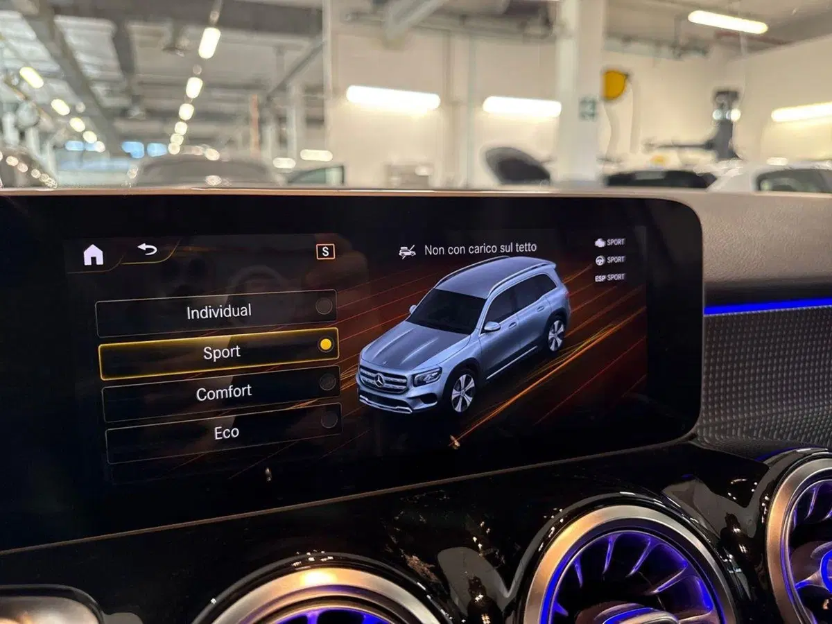Mercedes-Benz GLB usata a Prato (20)