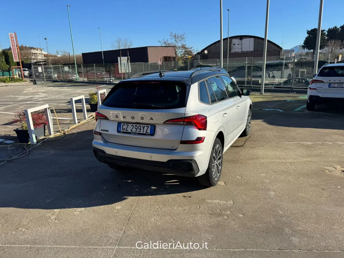 Skoda Kamiq nuova a Salerno (4)