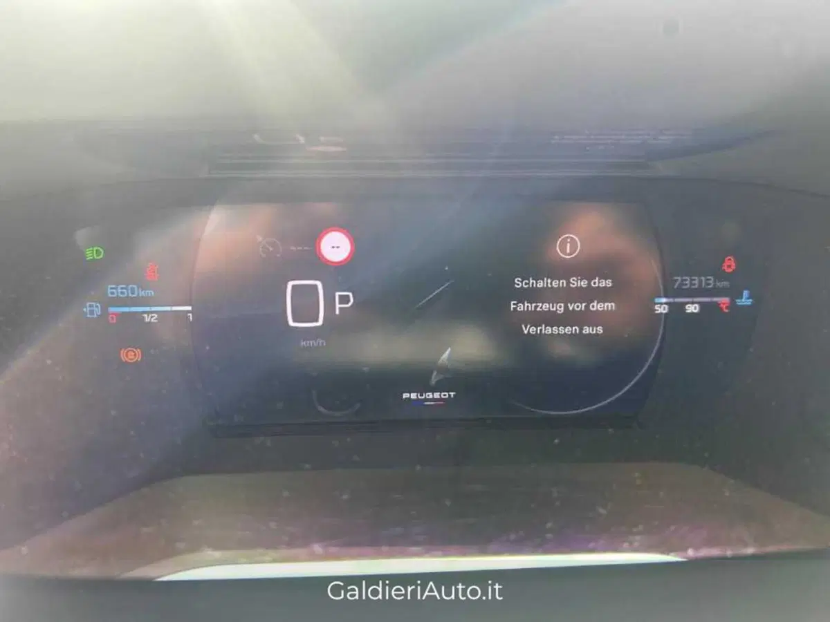 Peugeot 2008 usata a Salerno (11)