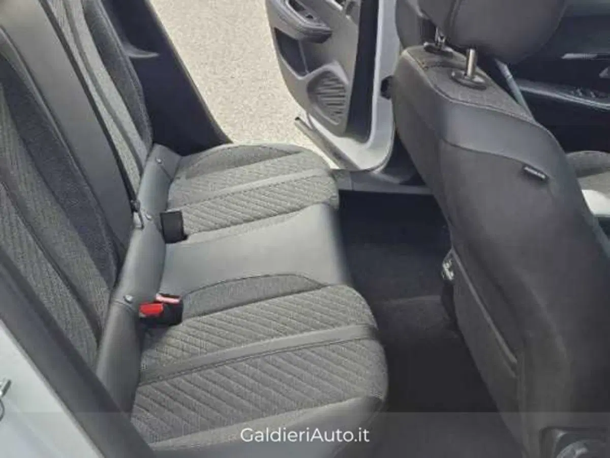 Peugeot 2008 usata a Salerno (13)