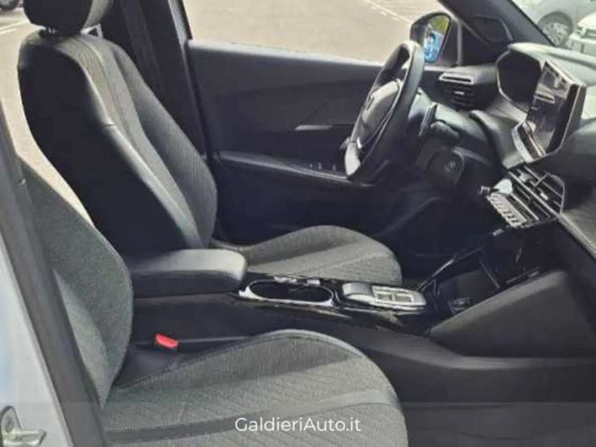 Peugeot 2008 usata a Salerno (16)