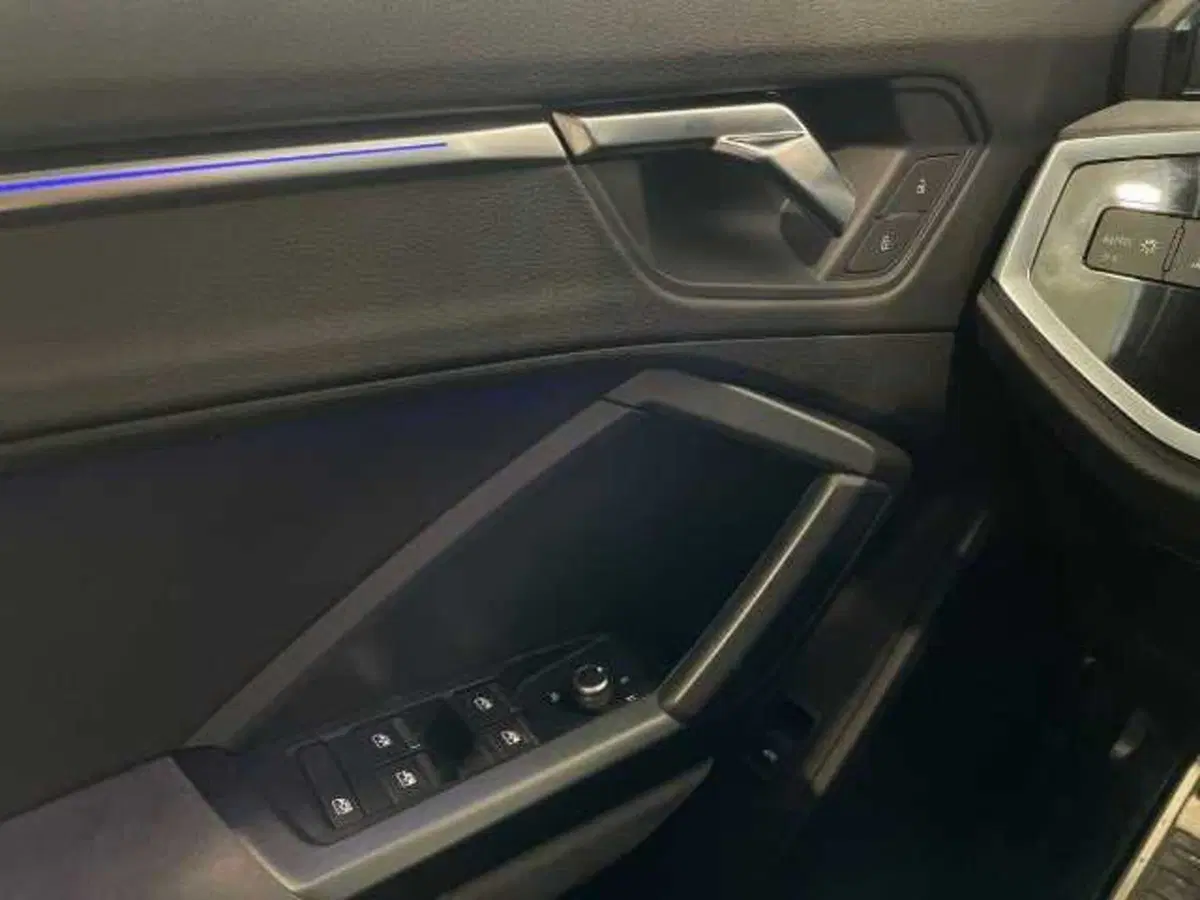 Audi Q3 Sportback usata a Pistoia (18)