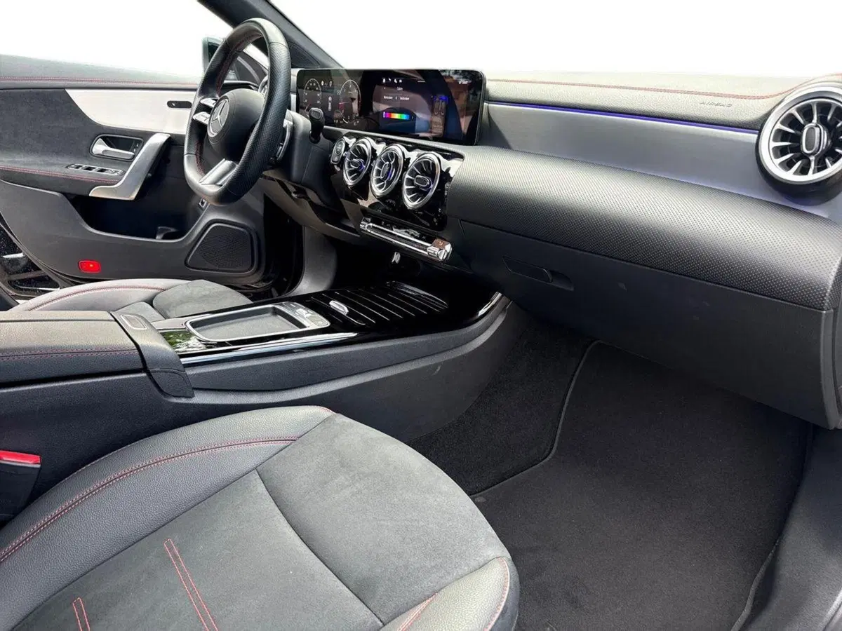 Mercedes-Benz CLA Shooting Brake usata a Firenze (15)