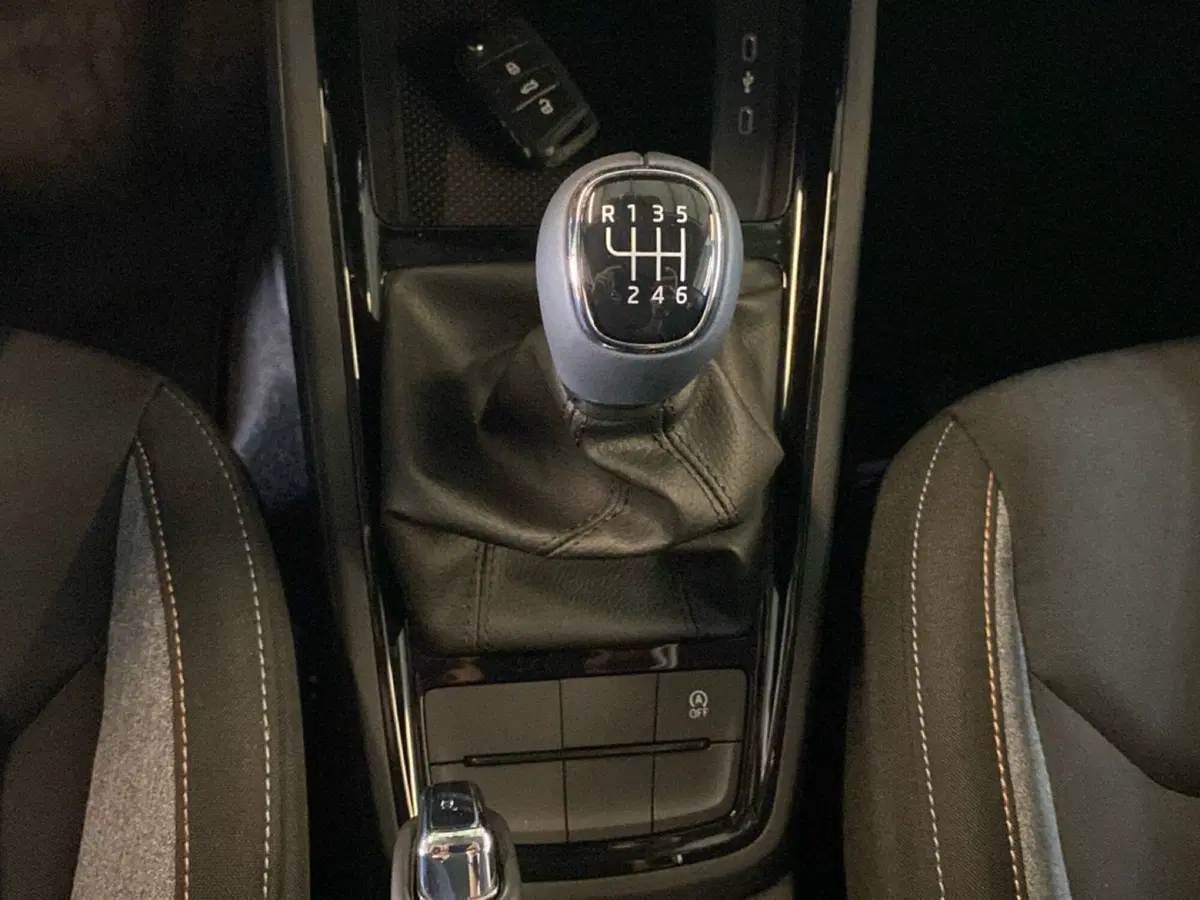 Skoda Kamiq nuova a Reggio Calabria (15)