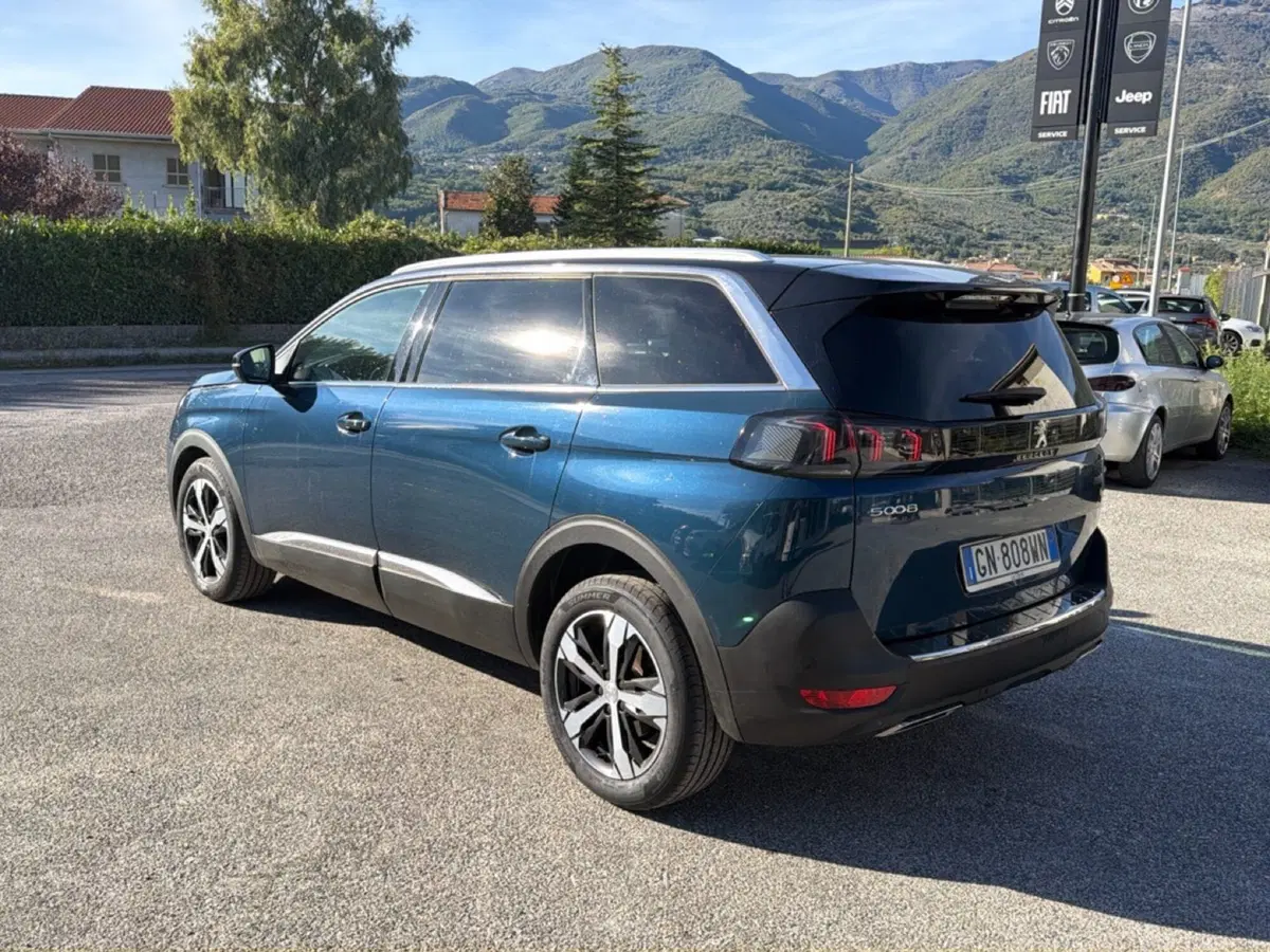 Peugeot 5008 usata a Frosinone (3)