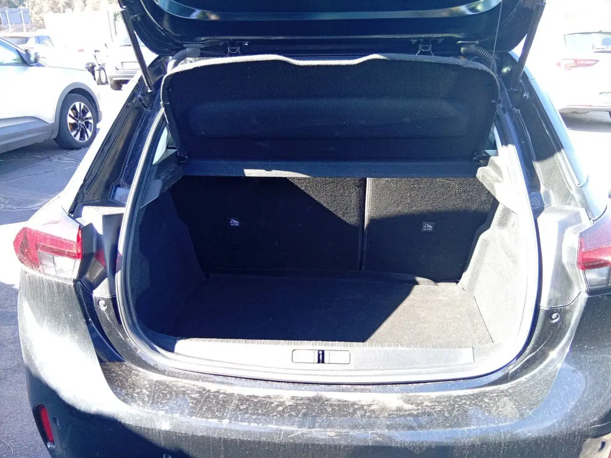 Opel Corsa usata a Catania (11)