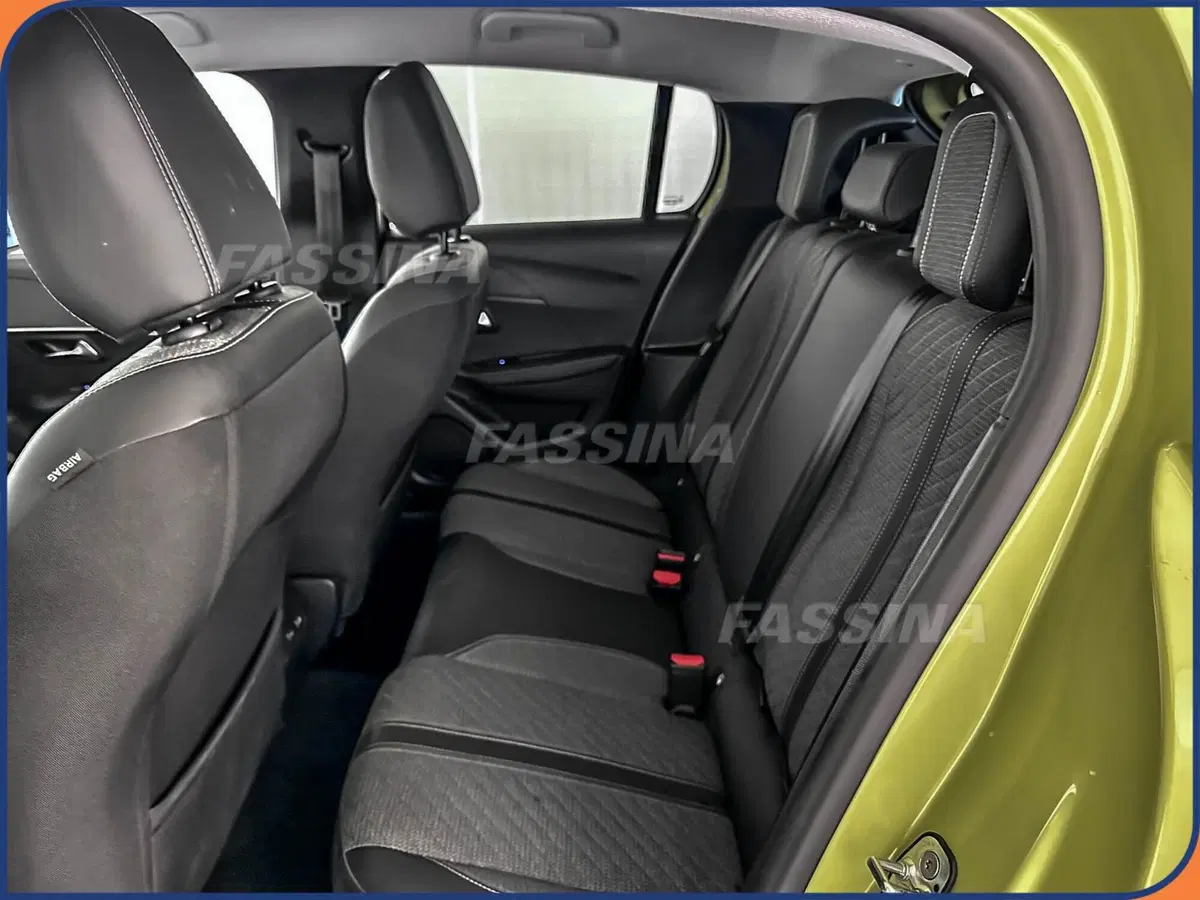 Peugeot 208 usata a Milano (10)