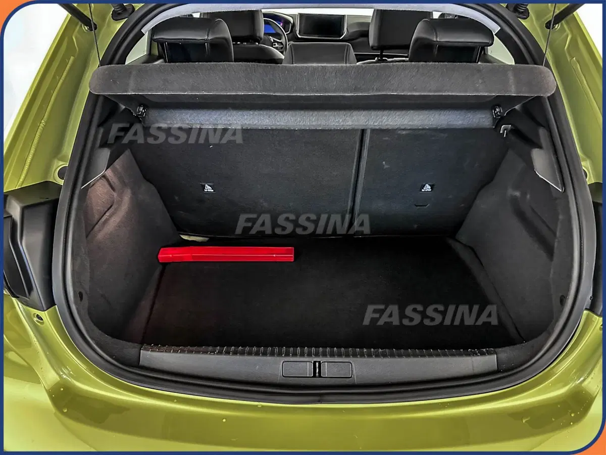 Peugeot 208 usata a Milano (12)