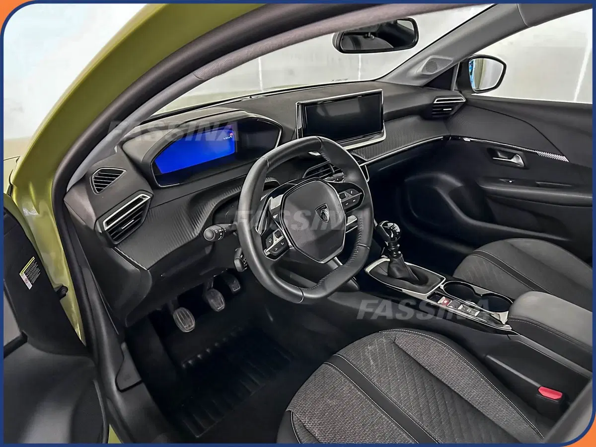 Peugeot 208 usata a Milano (9)