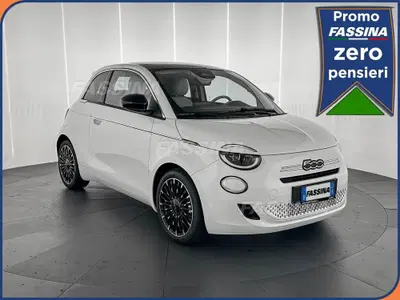 Fiat 500 1.0 hybrid La Prima nuova a Milano