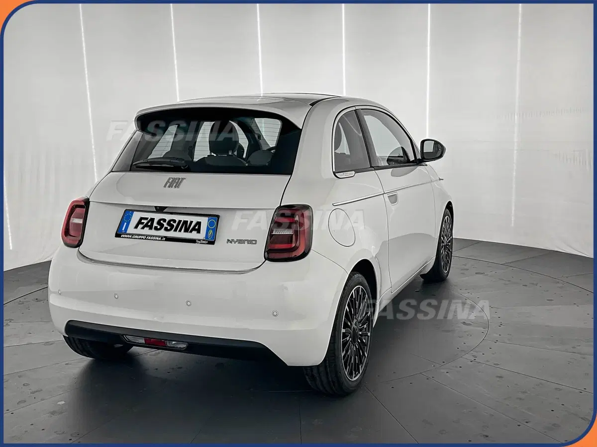Fiat 500 nuova a Milano (6)