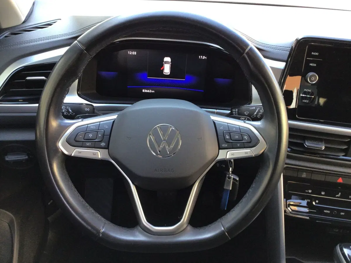 Volkswagen T-Roc usata a Genova (11)