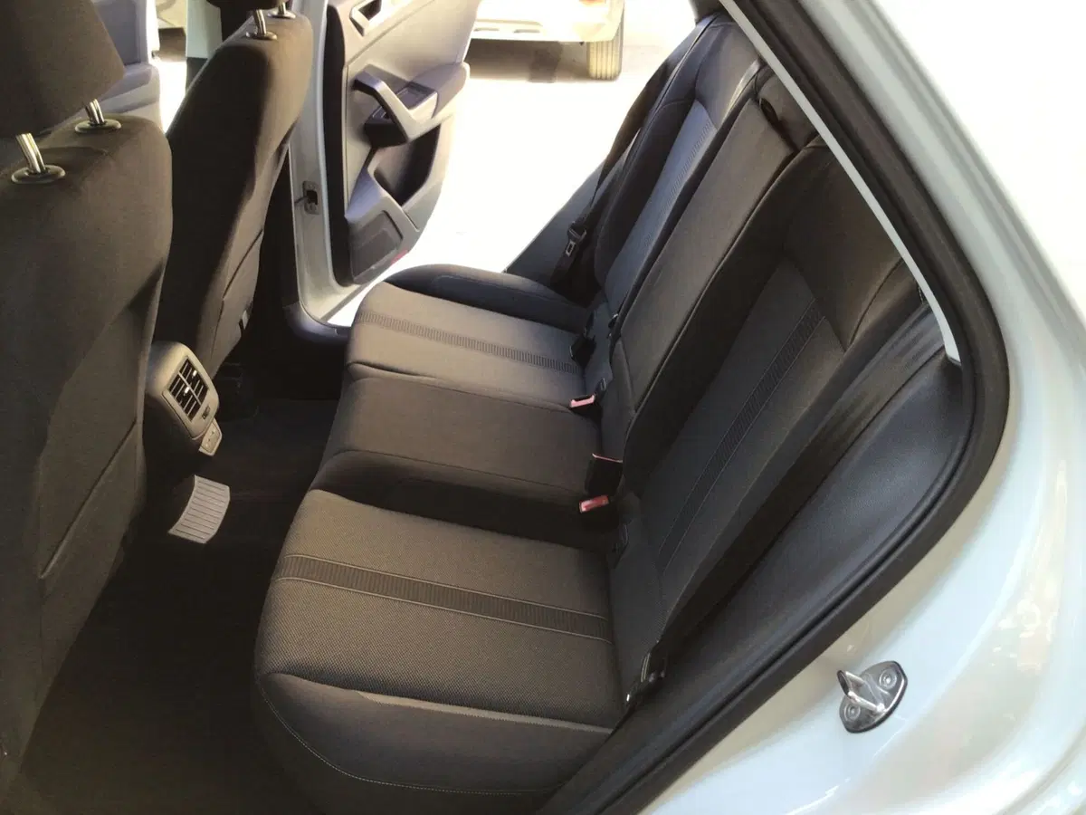 Volkswagen T-Roc usata a Genova (12)