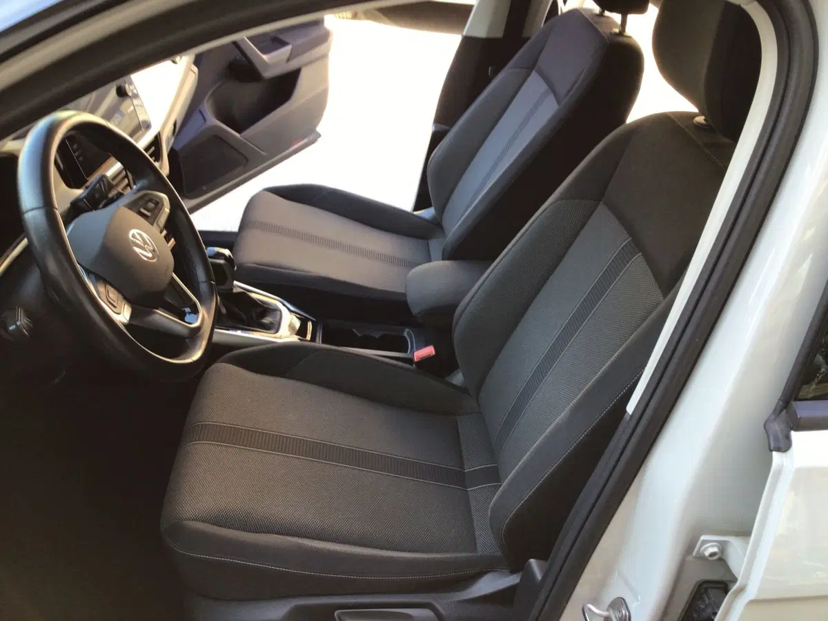 Volkswagen T-Roc usata a Genova (13)