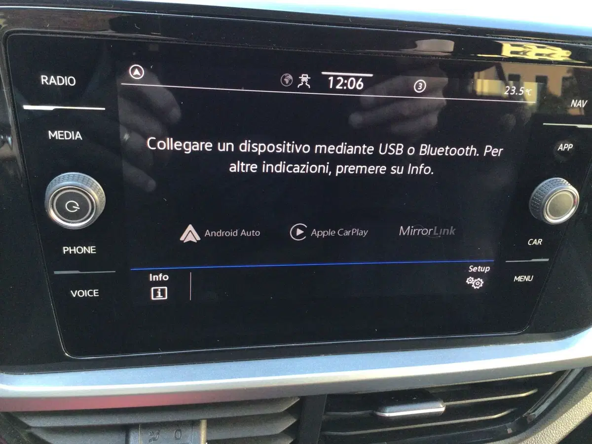 Volkswagen T-Roc usata a Genova (17)