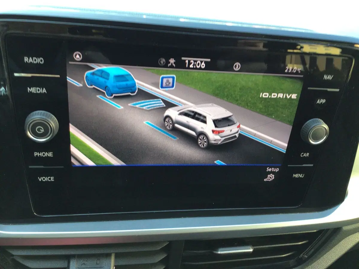 Volkswagen T-Roc usata a Genova (18)
