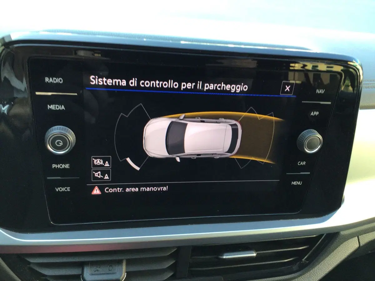 Volkswagen T-Roc usata a Genova (19)
