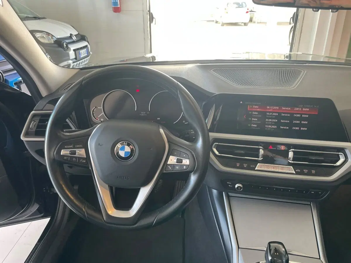 BMW Serie 3 usata a Lucca (10)