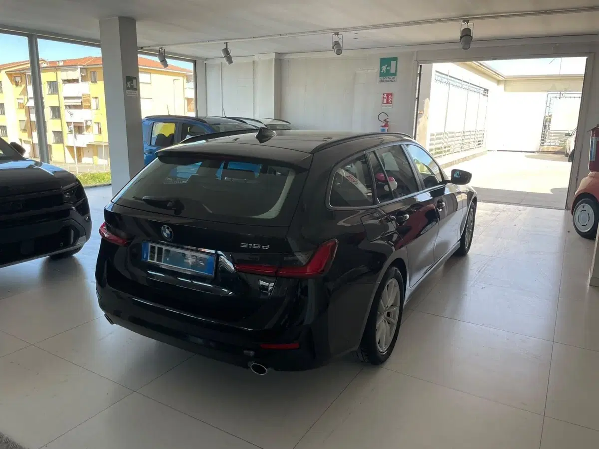 BMW Serie 3 usata a Lucca (4)