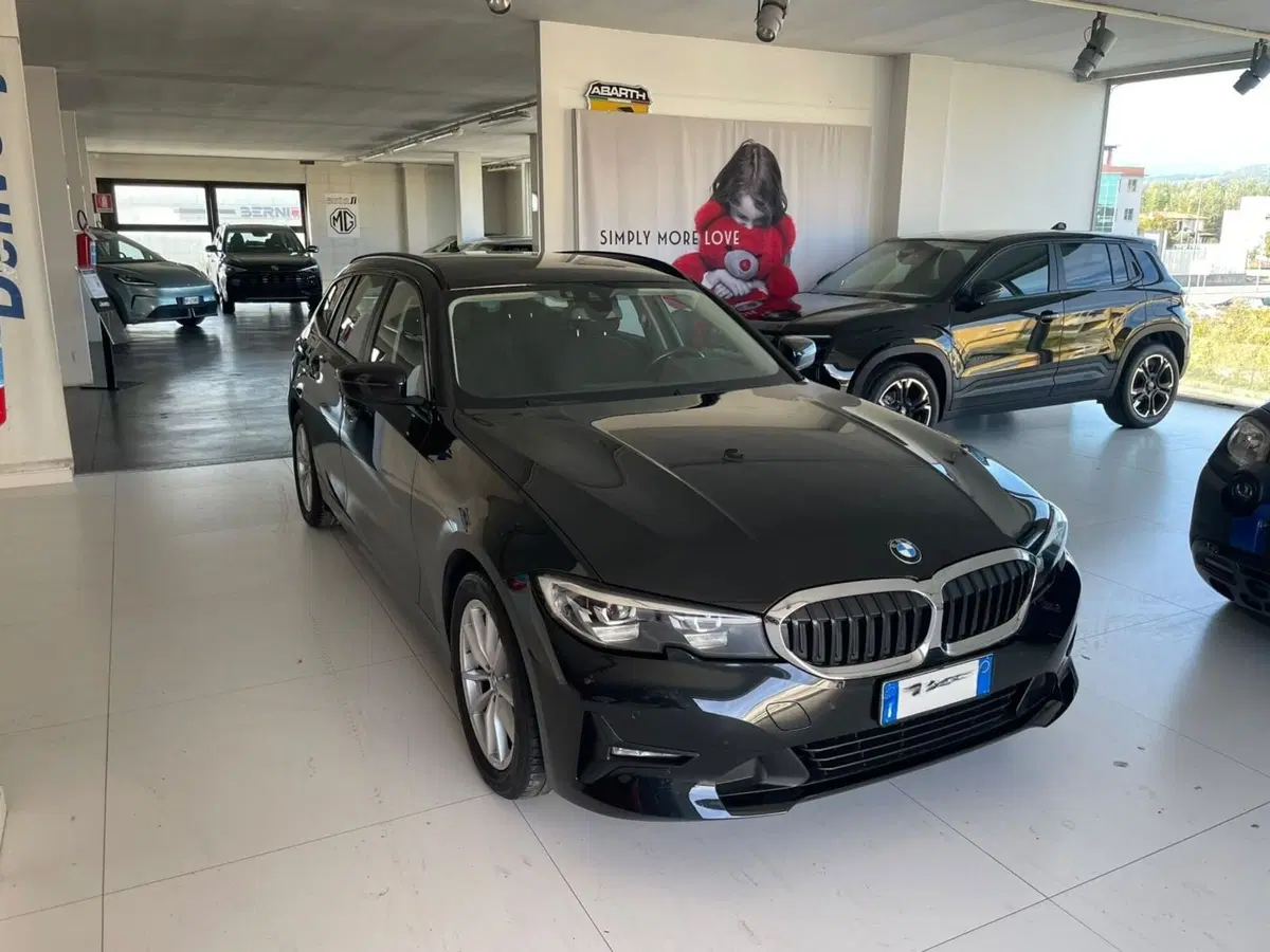 BMW Serie 3 usata a Lucca (6)