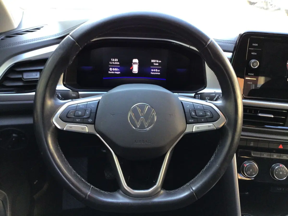 Volkswagen T-Roc usata a Genova (11)