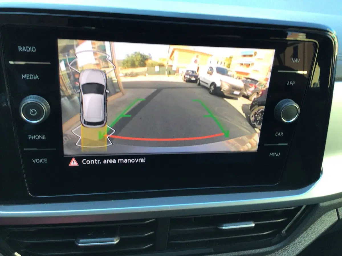 Volkswagen T-Roc usata a Genova (19)