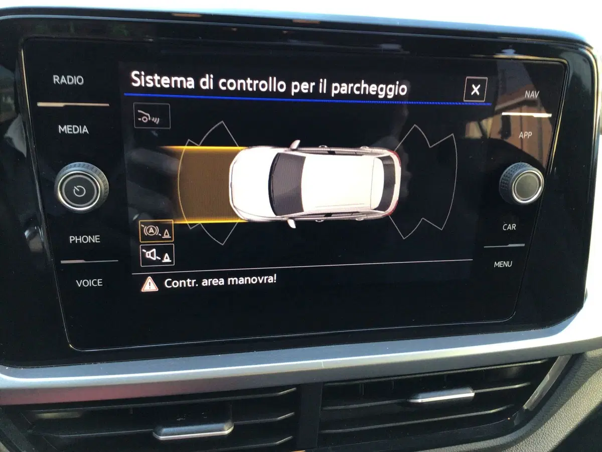 Volkswagen T-Roc usata a Genova (20)