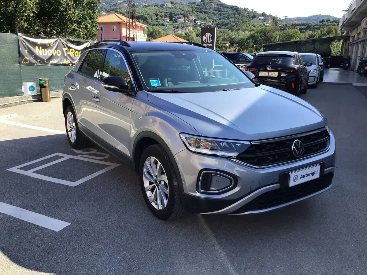 Volkswagen T-Roc usata a Genova (3)