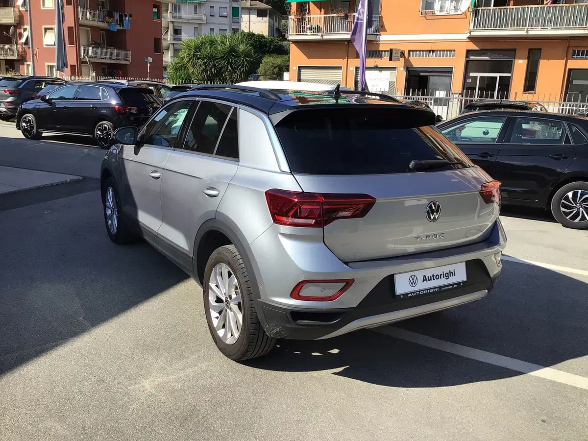 Volkswagen T-Roc usata a Genova (5)