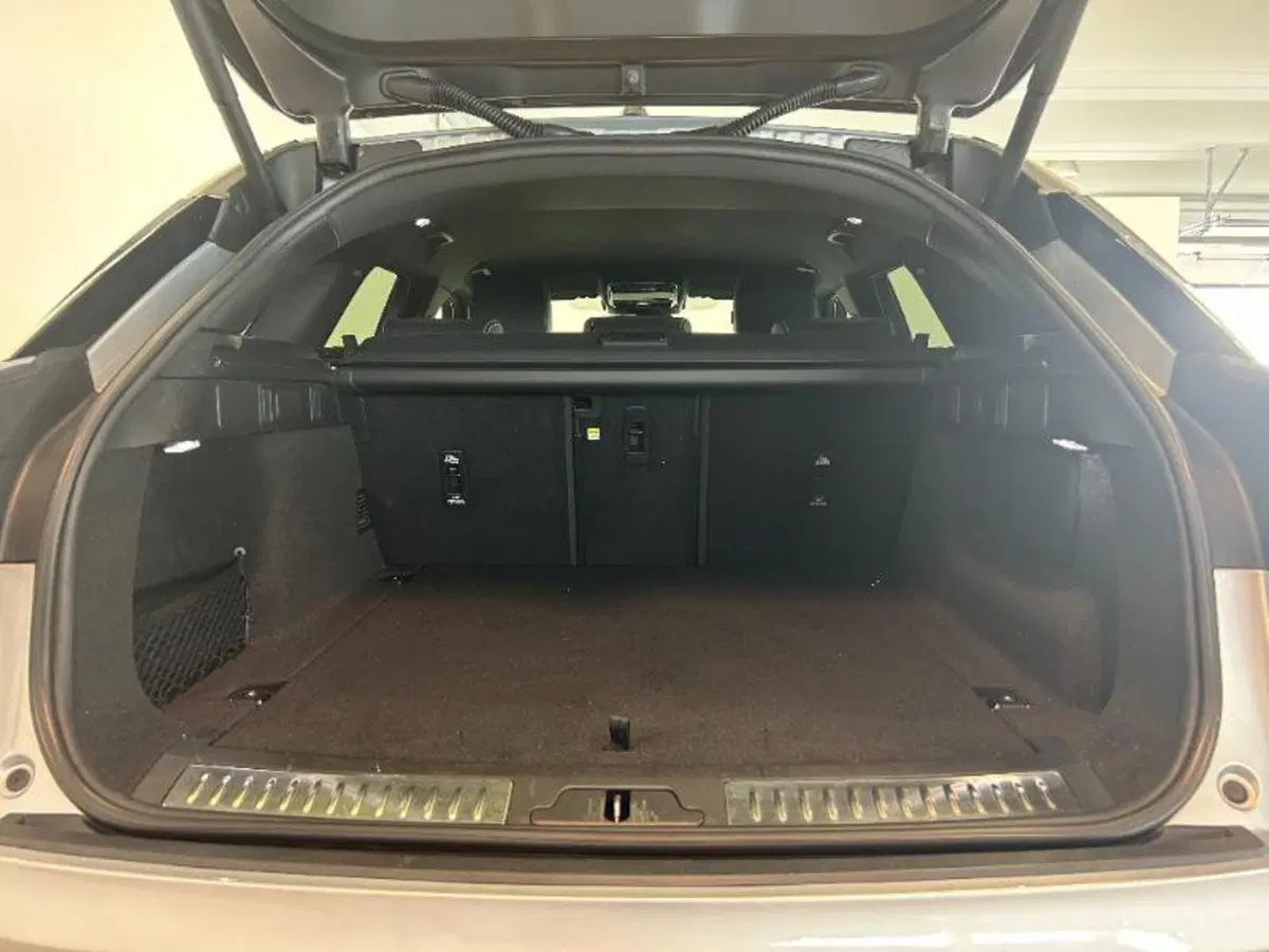 Land Rover Range Rover Velar usata a Venezia (14)