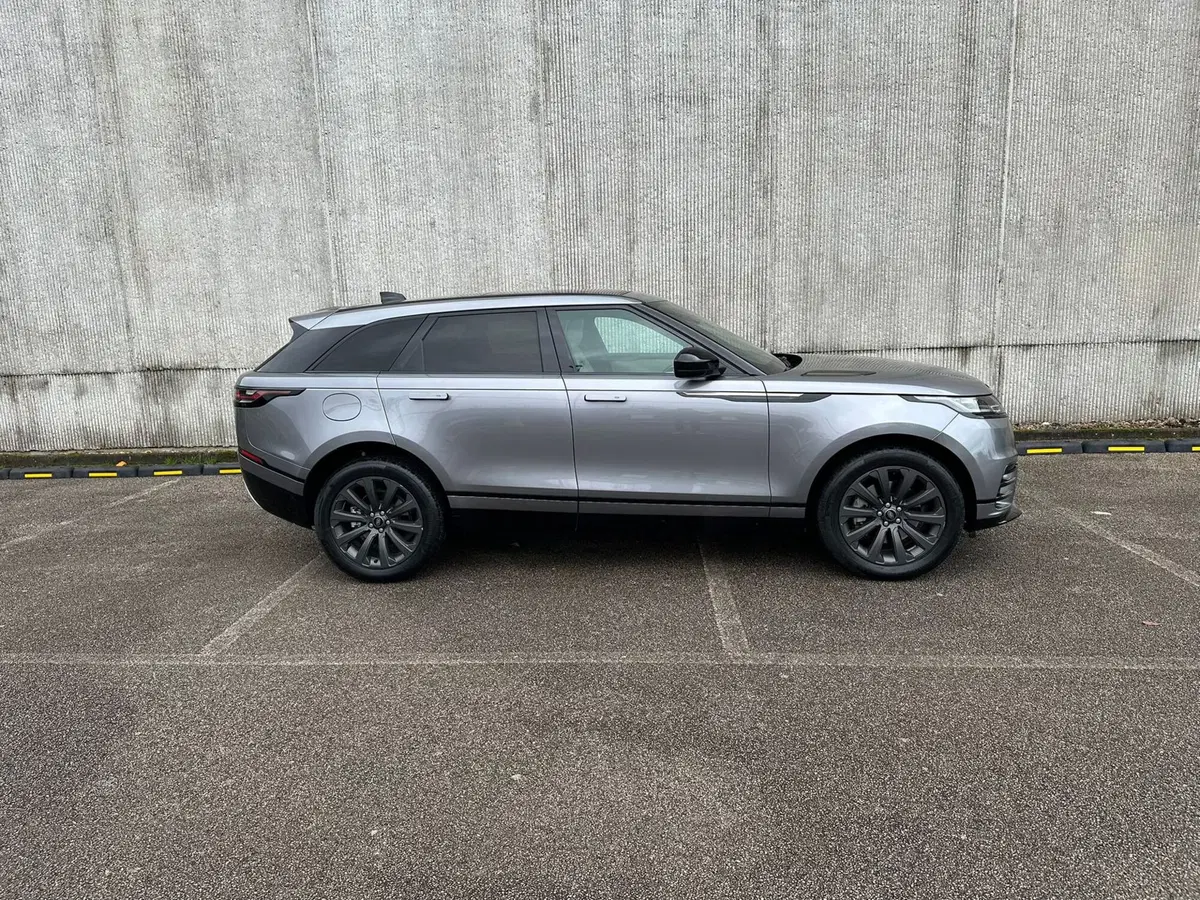 Land Rover Range Rover Velar usata a Salerno (6)