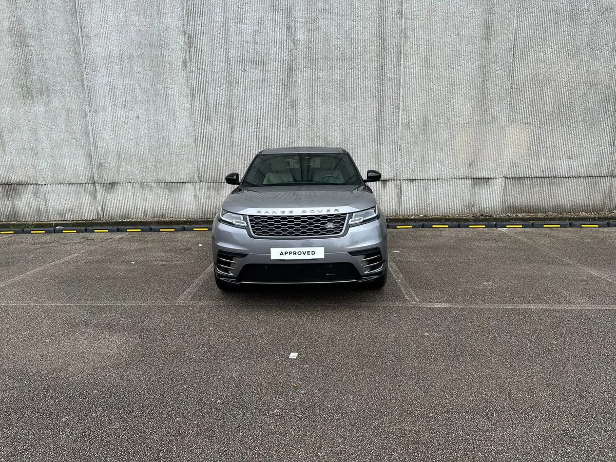 Land Rover Range Rover Velar usata a Salerno (8)